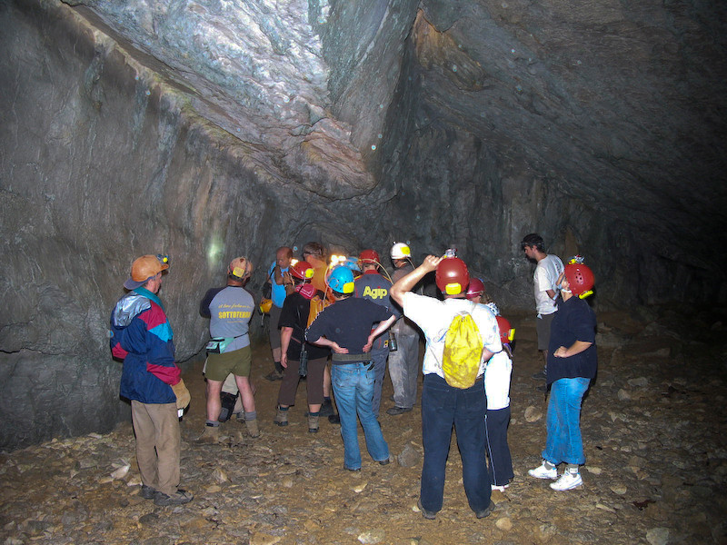 Ogled Planinskega polja in jam ob njem